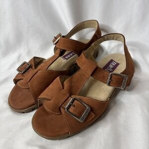 Vtg‎ Famolare Womens 7M Leather Tan Buckle Sandals Italy